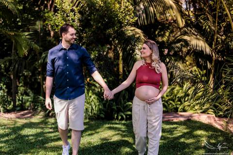 Ensaio Gestante; Mãe de Menina; Fotografia gestante; Fotografia gestante São Leopoldo; Fotografia gestante; Fotografia de família; São Leopoldo; Fotografia com animais; Ensaio de família; Gravidez;'