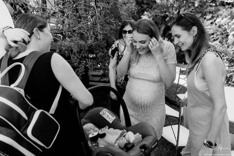 Ensaio Gestante; Mãe de Menina; Fotografia gestante; Fotografia gestante São Leopoldo; Fotografia gestante; Fotografia de família; São Leopoldo; Fotografia com animais; Ensaio de família; Gravidez;'