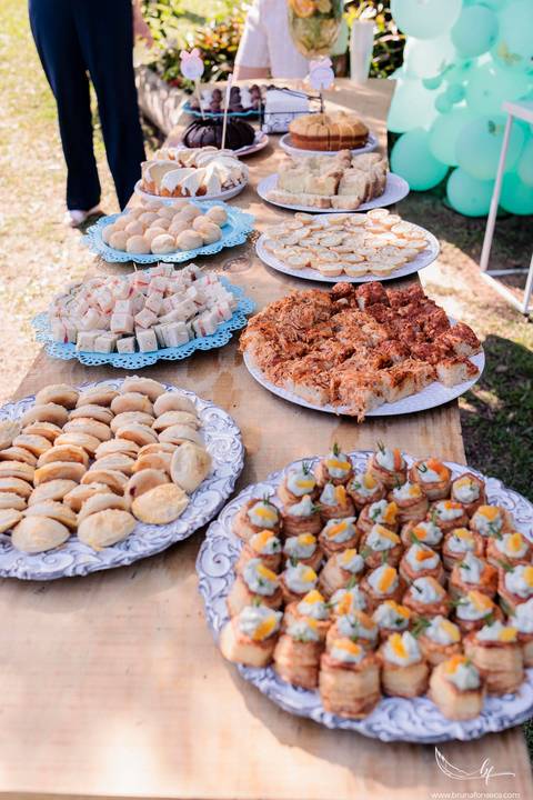 Ensaio Gestante; Mãe de Menina; Fotografia gestante; Fotografia gestante São Leopoldo; Fotografia gestante; Fotografia de família; São Leopoldo; Fotografia com animais; Ensaio de família; Gravidez;'