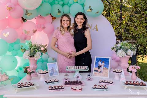 Ensaio Gestante; Mãe de Menina; Fotografia gestante; Fotografia gestante São Leopoldo; Fotografia gestante; Fotografia de família; São Leopoldo; Fotografia com animais; Ensaio de família; Gravidez;'