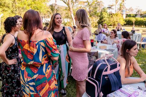 Ensaio Gestante; Mãe de Menina; Fotografia gestante; Fotografia gestante São Leopoldo; Fotografia gestante; Fotografia de família; São Leopoldo; Fotografia com animais; Ensaio de família; Gravidez;'