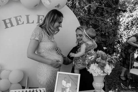 Ensaio Gestante; Mãe de Menina; Fotografia gestante; Fotografia gestante São Leopoldo; Fotografia gestante; Fotografia de família; São Leopoldo; Fotografia com animais; Ensaio de família; Gravidez;'