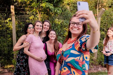 Ensaio Gestante; Mãe de Menina; Fotografia gestante; Fotografia gestante São Leopoldo; Fotografia gestante; Fotografia de família; São Leopoldo; Fotografia com animais; Ensaio de família; Gravidez;'