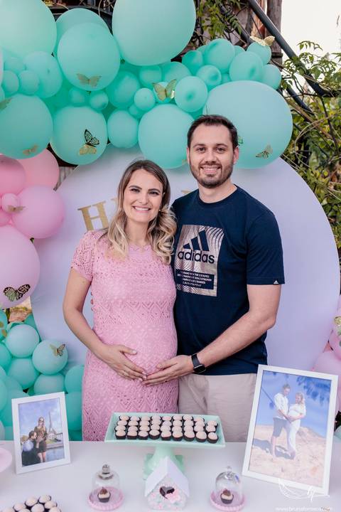 Ensaio Gestante; Mãe de Menina; Fotografia gestante; Fotografia gestante São Leopoldo; Fotografia gestante; Fotografia de família; São Leopoldo; Fotografia com animais; Ensaio de família; Gravidez;'