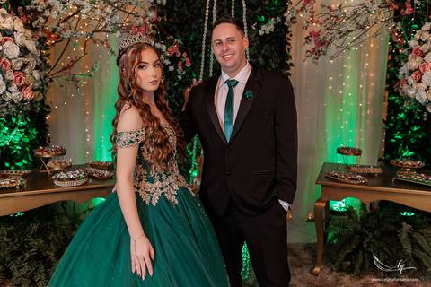 Ensaio feminino; Fotografia feminina; Recanto Bueno; Celina Munhoz; Novo Hamburgo; Fotografia Lifestyle; Nova Petropolis; Ensaio Teen; Ensaio 15th; 15 anos; Fotografo de 15 Anos; Debutante; Camarim Madri; Adriana Krieger; Manu Garcia;'