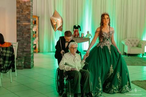 Ensaio feminino; Fotografia feminina; Recanto Bueno; Celina Munhoz; Novo Hamburgo; Fotografia Lifestyle; Nova Petropolis; Ensaio Teen; Ensaio 15th; 15 anos; Fotografo de 15 Anos; Debutante; Camarim Madri; Adriana Krieger; Manu Garcia;'