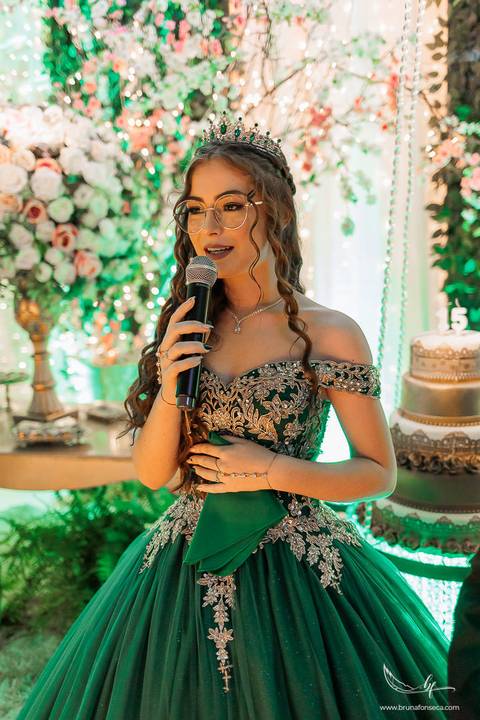 Ensaio feminino; Fotografia feminina; Recanto Bueno; Celina Munhoz; Novo Hamburgo; Fotografia Lifestyle; Nova Petropolis; Ensaio Teen; Ensaio 15th; 15 anos; Fotografo de 15 Anos; Debutante; Camarim Madri; Adriana Krieger; Manu Garcia;'