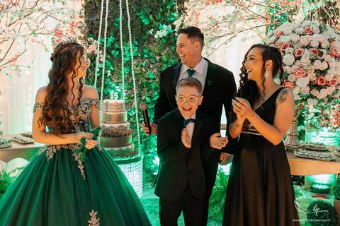 Ensaio feminino; Fotografia feminina; Recanto Bueno; Celina Munhoz; Novo Hamburgo; Fotografia Lifestyle; Nova Petropolis; Ensaio Teen; Ensaio 15th; 15 anos; Fotografo de 15 Anos; Debutante; Camarim Madri; Adriana Krieger; Manu Garcia;'