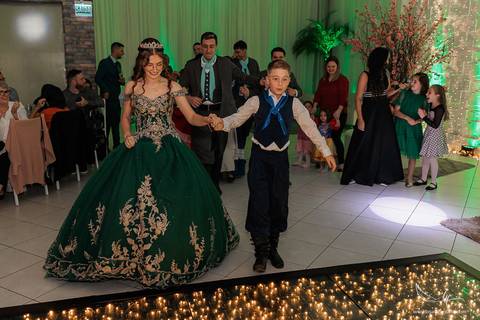 Ensaio feminino; Fotografia feminina; Recanto Bueno; Celina Munhoz; Novo Hamburgo; Fotografia Lifestyle; Nova Petropolis; Ensaio Teen; Ensaio 15th; 15 anos; Fotografo de 15 Anos; Debutante; Camarim Madri; Adriana Krieger; Manu Garcia;'