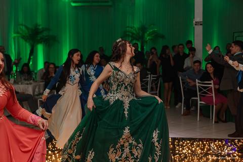 Ensaio feminino; Fotografia feminina; Recanto Bueno; Celina Munhoz; Novo Hamburgo; Fotografia Lifestyle; Nova Petropolis; Ensaio Teen; Ensaio 15th; 15 anos; Fotografo de 15 Anos; Debutante; Camarim Madri; Adriana Krieger; Manu Garcia;'