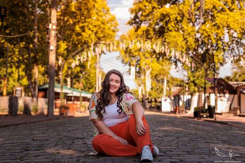 Ensaio feminino; Fotografia feminina; Recanto Bueno; Celina Munhoz; Novo Hamburgo; Fotografia Lifestyle; Nova Petropolis; Ensaio Teen; Ensaio 15th; 15 anos; Fotografo de 15 Anos; Debutante; Camarim Madri; Adriana Krieger; Manu Garcia;'