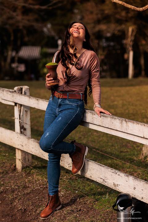 Petropolis; Ensaio Teen; Ensaio 15th; 15 anos; Fotografo de 15 Anos; Debutante; Camarim Madri; Adriana Krieger; Manu Garcia; Ensaio; Cavalos; '