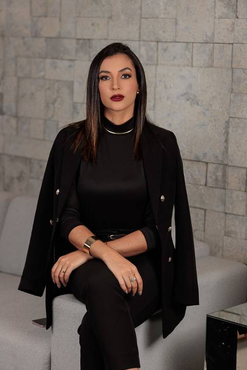 Ensaio feminino; Fotografia feminina;  Celina Munhoz; Novo Hamburgo; Fotografia Lifestyle; Nova Petropolis; Ensaio Teen; Ensaio 15th; 15 anos; Fotografo de 15 Anos; Debutante; Camarim Madri; Adriana Krieger; Manu Garcia; profissional; corporativo;'