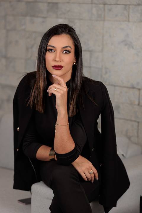 Ensaio feminino; Fotografia feminina;  Celina Munhoz; Novo Hamburgo; Fotografia Lifestyle; Nova Petropolis; Ensaio Teen; Ensaio 15th; 15 anos; Fotografo de 15 Anos; Debutante; Camarim Madri; Adriana Krieger; Manu Garcia; profissional; corporativo;'