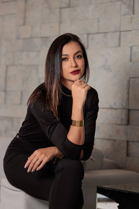 Ensaio feminino; Fotografia feminina;  Celina Munhoz; Novo Hamburgo; Fotografia Lifestyle; Nova Petropolis; Ensaio Teen; Ensaio 15th; 15 anos; Fotografo de 15 Anos; Debutante; Camarim Madri; Adriana Krieger; Manu Garcia; profissional; corporativo;'