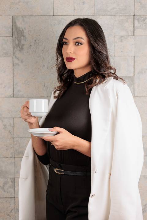 Ensaio feminino; Fotografia feminina;  Celina Munhoz; Novo Hamburgo; Fotografia Lifestyle; Nova Petropolis; Ensaio Teen; Ensaio 15th; 15 anos; Fotografo de 15 Anos; Debutante; Camarim Madri; Adriana Krieger; Manu Garcia; profissional; corporativo;'