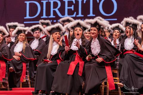 Colação de grau; Unisinos; Direito; Fotografia de Formatura; Fotografo de Formatura; Engenharia Cívil; Prova de Toga; UFRGS; Porto Alegre; Direito; Unisinos; '