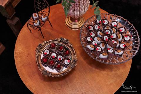 Ensaio feminino; Fotografia feminina; Recanto Bueno; Celina Munhoz; Novo Hamburgo; Fotografia Lifestyle; Nova Petropolis; Ensaio Teen; Ensaio 15th; 15 anos; Fotografo de 15 Anos; Debutante; Camarim Madri; Adriana Krieger; Manu Garcia;'