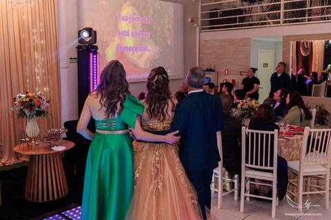 Ensaio feminino; Fotografia feminina; Recanto Bueno; Celina Munhoz; Novo Hamburgo; Fotografia Lifestyle; Nova Petropolis; Ensaio Teen; Ensaio 15th; 15 anos; Fotografo de 15 Anos; Debutante; Camarim Madri; Adriana Krieger; Manu Garcia;'