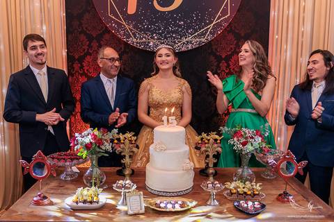 Ensaio feminino; Fotografia feminina; Recanto Bueno; Celina Munhoz; Novo Hamburgo; Fotografia Lifestyle; Nova Petropolis; Ensaio Teen; Ensaio 15th; 15 anos; Fotografo de 15 Anos; Debutante; Camarim Madri; Adriana Krieger; Manu Garcia;'