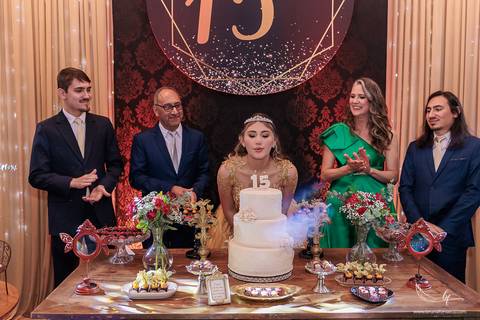 Ensaio feminino; Fotografia feminina; Recanto Bueno; Celina Munhoz; Novo Hamburgo; Fotografia Lifestyle; Nova Petropolis; Ensaio Teen; Ensaio 15th; 15 anos; Fotografo de 15 Anos; Debutante; Camarim Madri; Adriana Krieger; Manu Garcia;'