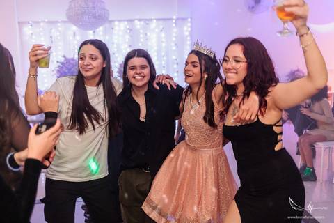 Ensaio feminino; Fotografia feminina; Recanto Bueno; Celina Munhoz; Novo Hamburgo; Fotografia Lifestyle; Nova Petropolis; Ensaio Teen; Ensaio 15th; 15 anos; Fotografo de 15 Anos; Debutante; Adriana Krieger; Manu Garcia; Porto Alegre;'