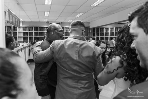 Maquiagem; Making of; Noiva; Noivo; Pré Wedding; Celina Munhoz; Adriana Kruger; Manu Garcia;  São Francisco de Paula; Fotografia de Casal; Fotografia de Casamento; Pré Wedding; São Leopoldo; Porto Alegre; Casamento Cívil; Fotografia Casamento Cívil;'