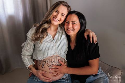 Ensaio Gestante; Mãe de Menina; Mãe de Menino; Fotografia gestante; Fotografia gestante São Leopoldo; Fotografia de família; Fotografia com animais; Ensaio de família; Gravidez; Ensaio Gestante Praia; Santa Catarina; '