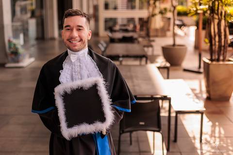 Formatura; Fotografo de Formatura; Universidade Feevale; Novo Hamburgo; São Leopoldo; Colação de grau; Unisinos; Direito; Fotografia de Formatura; Engenharia Cívil; Prova de Toga; UFRGS; Porto Alegre; UFCSPA; Medicina; Administração; PUCRS; FMP;'