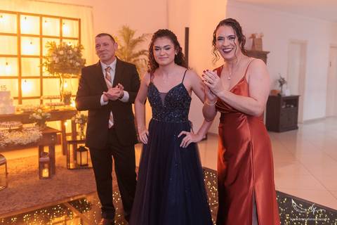 Recanto Bueno; Celina Munhoz; Novo Hamburgo; Nova Petropolis; Ensaio Teen; Ensaio 15th; 15 anos; Fotografo de 15 Anos; Debutante; Adriana Krieger; Manu Garcia; Porto Alegre; Fleck Eventos; Mig Eventos; For Kids; Ivoti;'