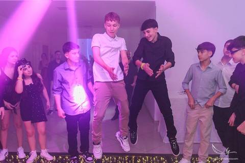 Recanto Bueno; Celina Munhoz; Novo Hamburgo; Nova Petropolis; Ensaio Teen; Ensaio 15th; 15 anos; Fotografo de 15 Anos; Debutante; Adriana Krieger; Manu Garcia; Porto Alegre; Fleck Eventos; Mig Eventos; For Kids; Ivoti;'