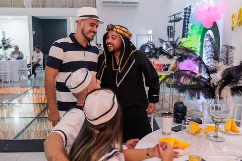 Fotografo São Leopoldo; Haka; Ensaio Feminino; Novo Hamburgo; Adriana Krieger; Manu Garcia; Celina Munhoz; Espaço 136; Esquinna da Bossta; Fotografo Lajeado; Fotografo Porto Alegre; Carnaval; Festa Fantasia; Porto Alegre;'