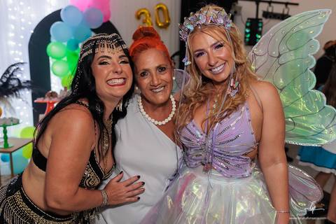 Fotografo São Leopoldo; Haka; Ensaio Feminino; Novo Hamburgo; Adriana Krieger; Manu Garcia; Celina Munhoz; Espaço 136; Esquinna da Bossta; Fotografo Lajeado; Fotografo Porto Alegre; Carnaval; Festa Fantasia; Porto Alegre;'