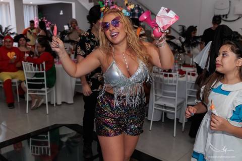 Fotografo São Leopoldo; Haka; Ensaio Feminino; Novo Hamburgo; Adriana Krieger; Manu Garcia; Celina Munhoz; Espaço 136; Esquinna da Bossta; Fotografo Lajeado; Fotografo Porto Alegre; Carnaval; Festa Fantasia; Porto Alegre;'