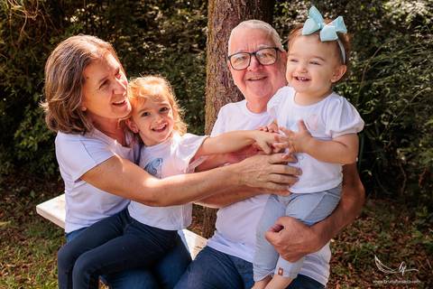 Ensaio Gestante; Mãe de Menina; Mãe de Menino; Fotografia gestante; Fotografia gestante São Leopoldo; Fotografia de família; Fotografia com animais; Ensaio de família; Gravidez; Ensaio Gestante Praia; Santa Catarina; '