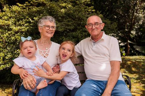 Ensaio Gestante; Mãe de Menina; Mãe de Menino; Fotografia gestante; Fotografia gestante São Leopoldo; Fotografia de família; Fotografia com animais; Ensaio de família; Gravidez; Ensaio Gestante Praia; Santa Catarina; '