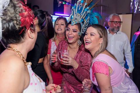 Fotografo São Leopoldo; Haka; Ensaio Feminino; Novo Hamburgo; Adriana Krieger; Manu Garcia; Celina Munhoz; Espaço 136; Esquinna da Bossta; Fotografo Lajeado; Fotografo Porto Alegre; Carnaval; Festa Fantasia; Porto Alegre;'