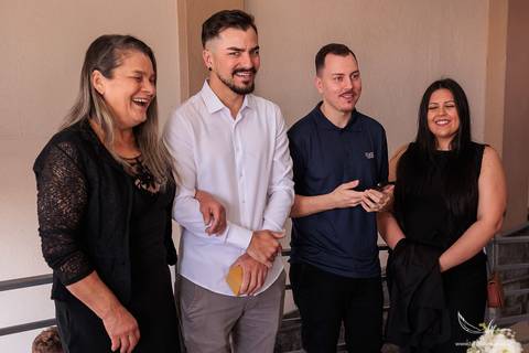 Maquiagem; Making of; Noiva; Noivo; Pré Wedding; Celina Munhoz; Adriana Kruger; Manu Garcia;  São Francisco de Paula; Fotografia de Casal; Fotografia de Casamento; Pré Wedding; São Leopoldo; Porto Alegre; Casamento Cívil; Fotografia Casamento Cívil;'