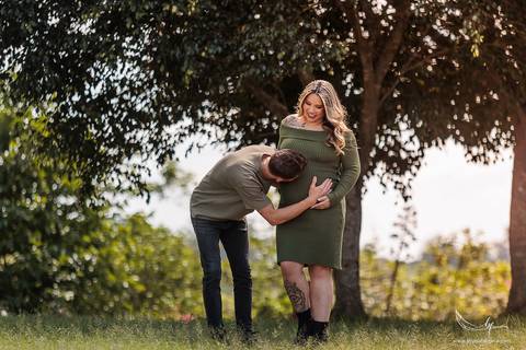 Ensaio Gestante; Mãe de Menina; Mãe de Menino; Fotografia gestante; Fotografia gestante São Leopoldo; Fotografia de família; Fotografia com animais; Ensaio de família; Gravidez; Ensaio Gestante Praia; Santa Catarina; '