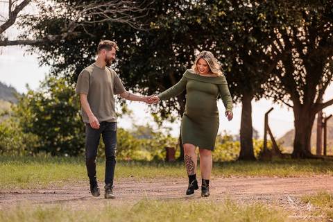 Ensaio Gestante; Mãe de Menina; Mãe de Menino; Fotografia gestante; Fotografia gestante São Leopoldo; Fotografia de família; Fotografia com animais; Ensaio de família; Gravidez; Ensaio Gestante Praia; Santa Catarina; '