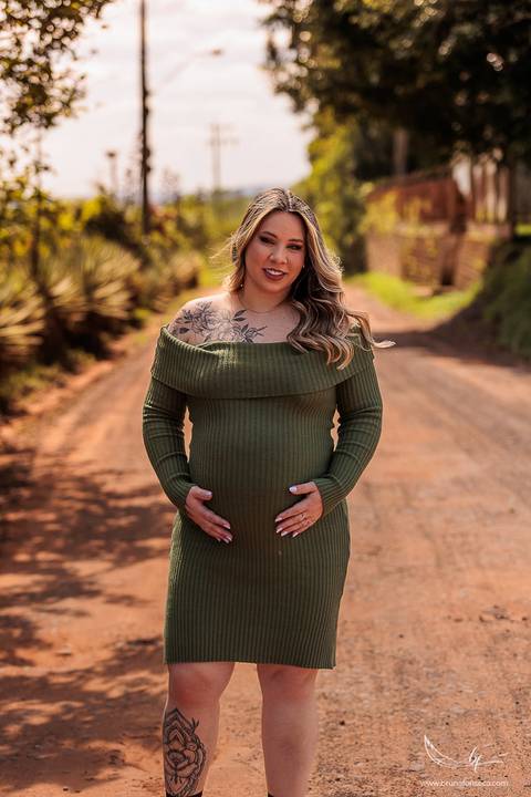 Ensaio Gestante; Mãe de Menina; Mãe de Menino; Fotografia gestante; Fotografia gestante São Leopoldo; Fotografia de família; Fotografia com animais; Ensaio de família; Gravidez; Ensaio Gestante Praia; Santa Catarina; '