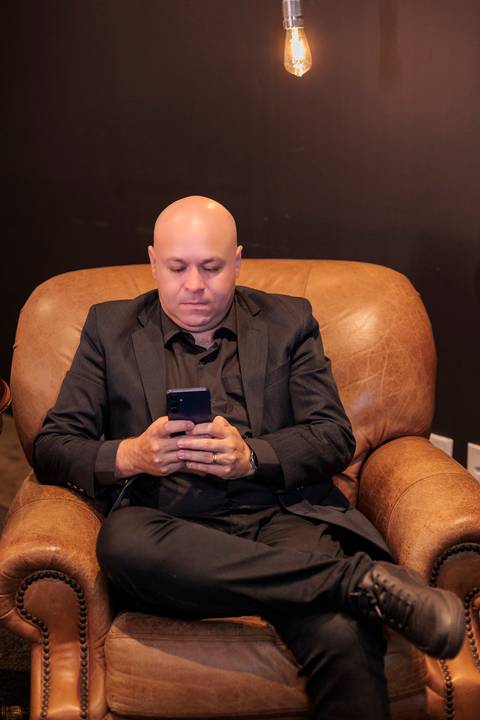 Retrato Corporativo; Fotografia Profissional; Fotografia Corporativa; Reposicionamento de marca; Branding; Imagem Pessoal; Fotografo em Porto Alegre; Fotografo em São Leopoldo;'