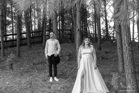 Maquiagem; Making of; Noiva; Noivo; Pré Wedding; Celina Munhoz; Adriana Kruger; Manu Garcia;  São Francisco de Paula; Fotografia de Casal; Fotografia de Casamento; Pré Wedding; São Leopoldo; Porto Alegre; Casamento Cívil; Fotografia Casamento Cívil;'