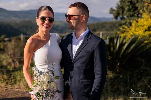 Maquiagem; Making of; Noiva; Noivo; Pré Wedding; Celina Munhoz; Adriana Kruger; Manu Garcia;  São Francisco de Paula; Fotografia de Casal; Fotografia de Casamento; Pré Wedding; São Leopoldo; Porto Alegre; Casamento Cívil; Fotografia Casamento Cívil;'