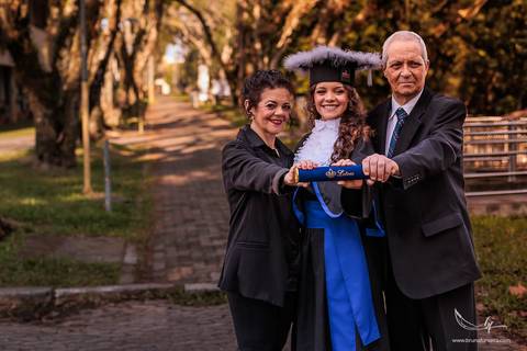 Formatura; Fotografo de Formatura; Universidade Feevale; Novo Hamburgo; São Leopoldo; Colação de grau; Unisinos; Direito; Fotografia de Formatura; Engenharia Cívil; Prova de Toga; UFRGS; Porto Alegre; UFCSPA; Medicina; Administração; PUCRS; FMP; Medicina;'