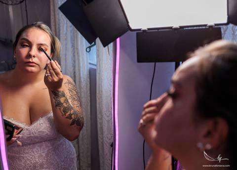 Maquiagem; Making of; Noiva; Noivo; Pré Wedding; Celina Munhoz; Adriana Kruger; Manu Garcia;  São Francisco de Paula; Fotografia de Casal; Fotografia de Casamento; Pré Wedding; São Leopoldo; Porto Alegre; Casamento Cívil; Fotografia Casamento Cívil;'