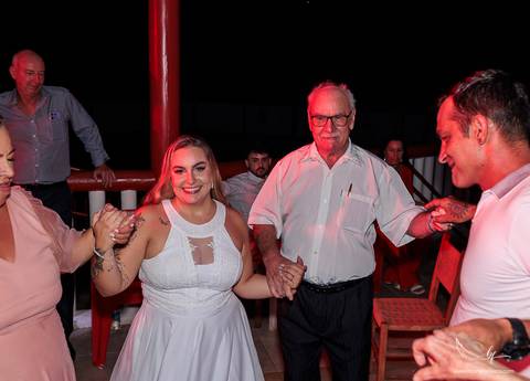 Maquiagem; Making of; Noiva; Noivo; Pré Wedding; Celina Munhoz; Adriana Kruger; Manu Garcia;  São Francisco de Paula; Fotografia de Casal; Fotografia de Casamento; Pré Wedding; São Leopoldo; Porto Alegre; Casamento Cívil; Fotografia Casamento Cívil;'