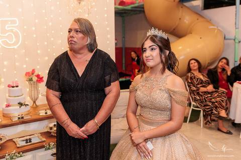 Ensaio feminino; Fotografia feminina; Recanto Bueno; Celina Munhoz; Novo Hamburgo; Fotografia Lifestyle; Nova Petropolis; Ensaio Teen; Ensaio 15th; 15 anos; Fotografo de 15 Anos; Debutante; Adriana Krieger; Manu Garcia; Gramado; Porto Alegre; DMAE;'