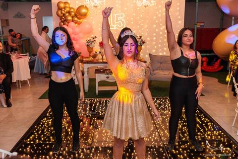 Ensaio feminino; Fotografia feminina; Recanto Bueno; Celina Munhoz; Novo Hamburgo; Fotografia Lifestyle; Nova Petropolis; Ensaio Teen; Ensaio 15th; 15 anos; Fotografo de 15 Anos; Debutante; Adriana Krieger; Manu Garcia; Gramado; Porto Alegre; DMAE;'