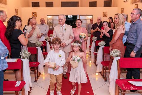 fotografia de bodas de ouro, fotógrafo bodas de ouro, renovação de votos, fotografia de casamento, casamento civil, bodas em Porto Alegre, fotógrafo de casamento, fotografia documental, casamento intimista, Igreja Nossa Senhora do Caravaggio'